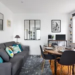 Le Plongeoir Malouin by Cocoonr